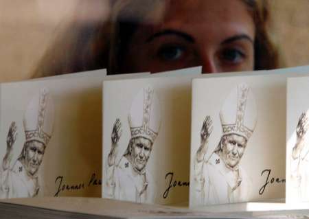 pope-postcards_22may2002.jpg